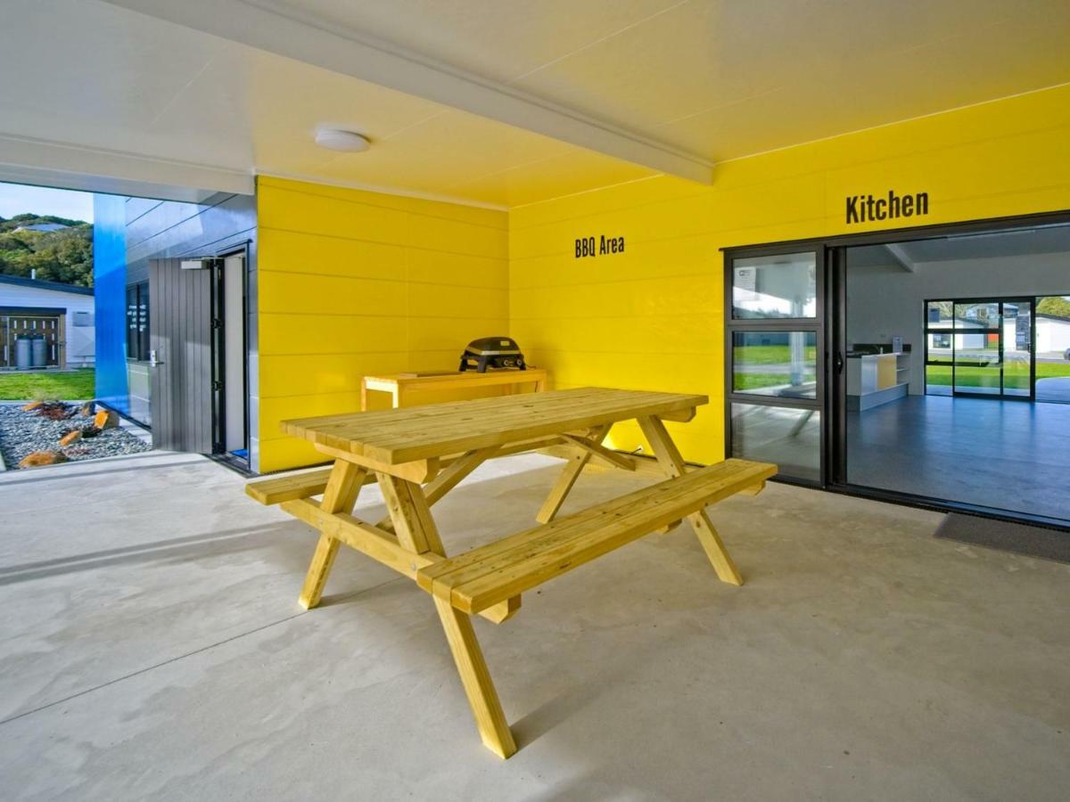 Hokitika's Kiwi Holiday Park&Motels Bagian luar foto